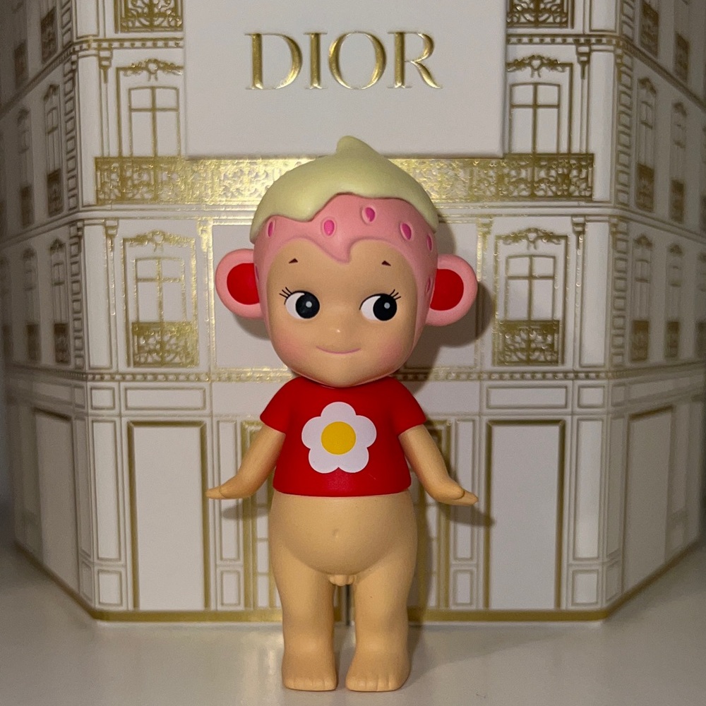 Strawberry Love Sonny Angel Mini Figurine - Monkey